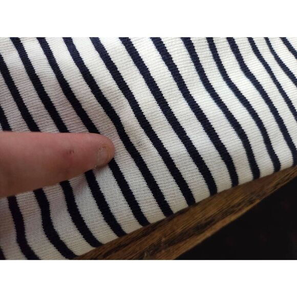 Frank&Eileen Hamptons Travel Set Olive Capelet & Pearl Sweatshorts in Navy Frenc - Picture 6 of 12